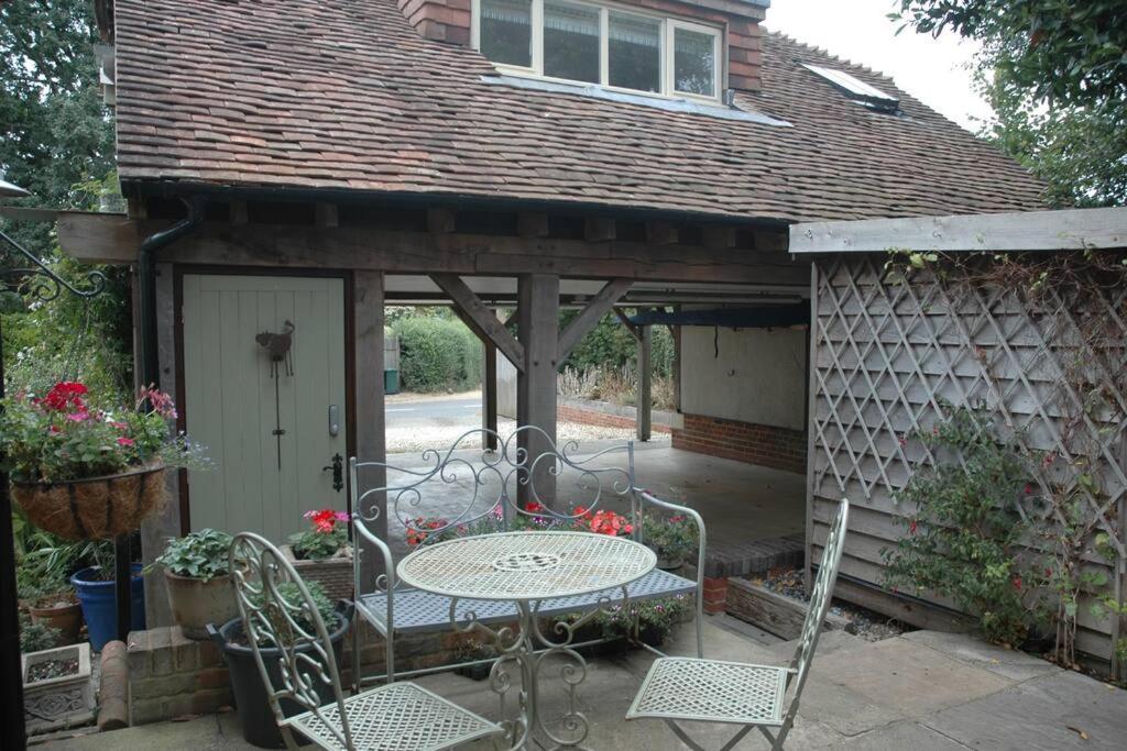 Cowslip Barn Annexe, Countryside Stay Near Chichester Zewnętrze zdjęcie